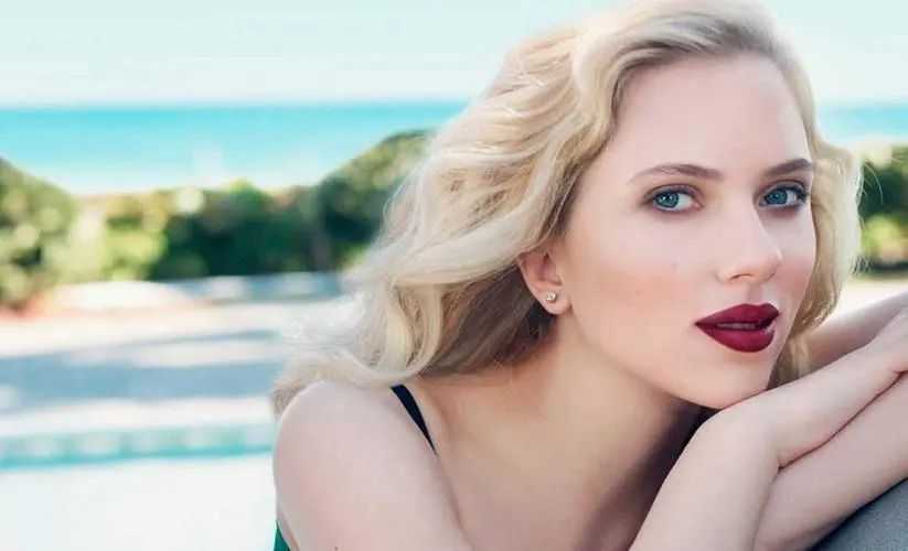 Scarlett Johansson: Hollywood’s Sizzling Star and Timeless Talent
